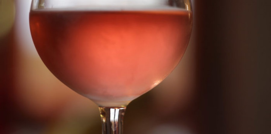 Tìm hiểu nhanh về rượu vang hồng (Rosé)