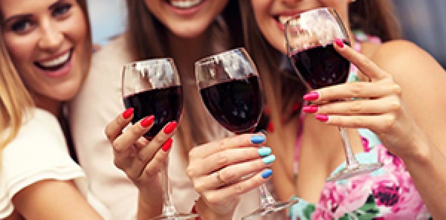 Phụ nữ và rượu vang: Sự tương đồng hoàn hảo