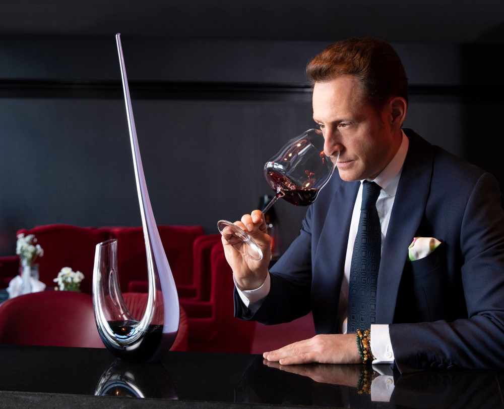 decanter-riedel-swan